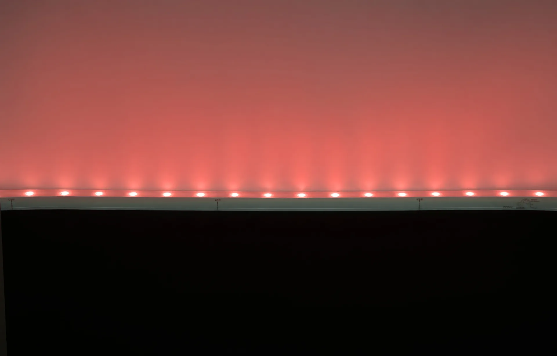 WallGrazer SFW20 RGBW 24V DC 24W/m